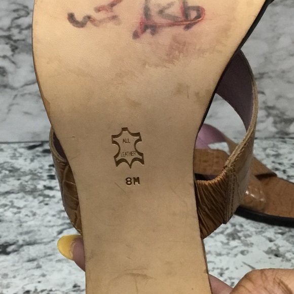 Antonio Melani Leather Tan Open Toe Mule/Slide W/Stack Block Heel - Picture 5 of 10